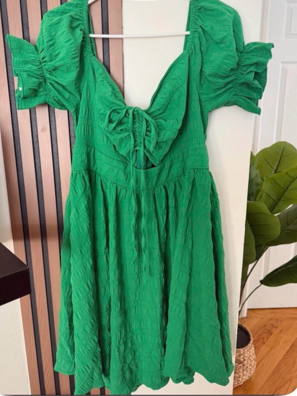 SHEIN Green Puff-Sleeve Tie-Back Mini Dress